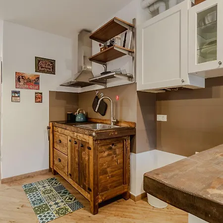 Guesthost-central Apartment *