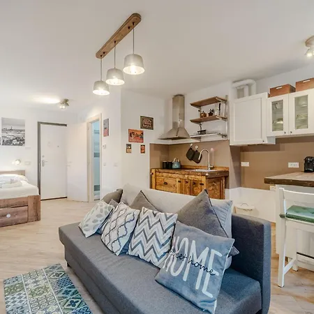 Daire Guesthost-central Cenova