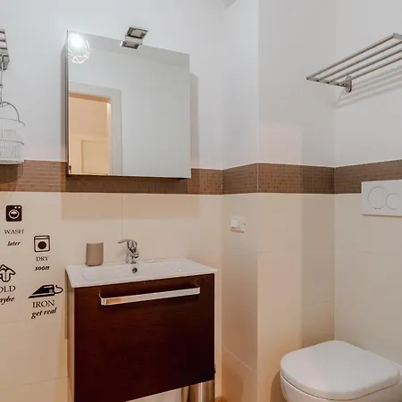 Apartment Guesthost-central *