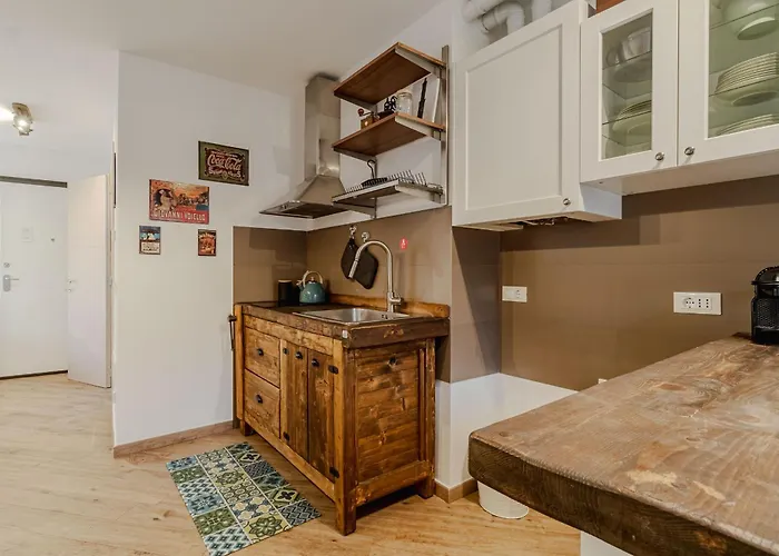 Guesthost-central Apartament *